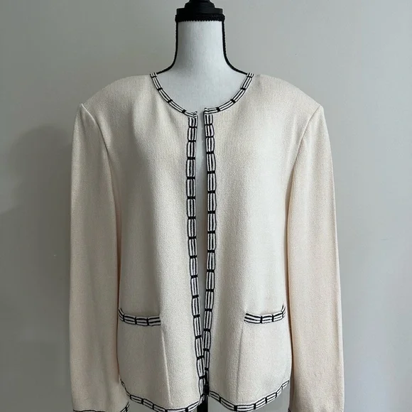 St John Knit Elegant Cream Jacket with Black Trim - Picture 6 of 7